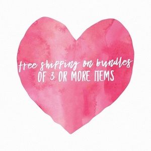 Free shipping for bundles of 3+ items✨☺️
